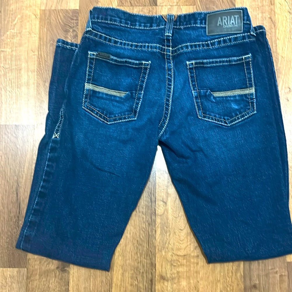Ariat Straight Fit Straight Leg M5 Jeans
